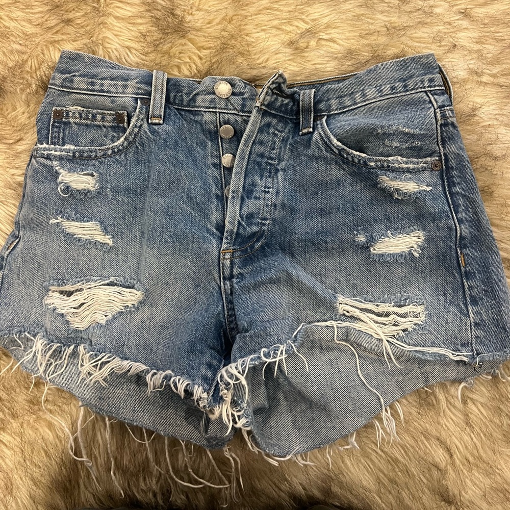 Denim forum aritzia boyfriend shorts size 24